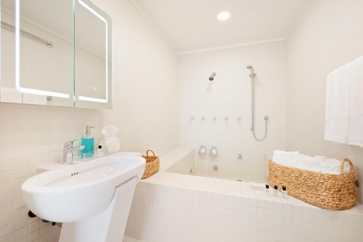 Villa Sole By Stay Awhile Villas Malibu Exterior photo